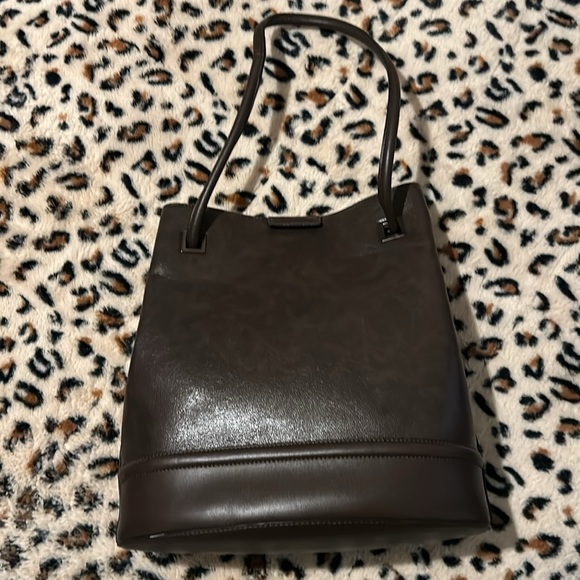 Calvin Klein Ash Tote with Magnetic Snap - Picture 5 of 7